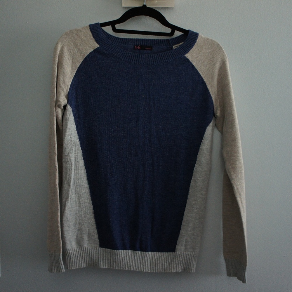 Longsleeve Sweater (M)